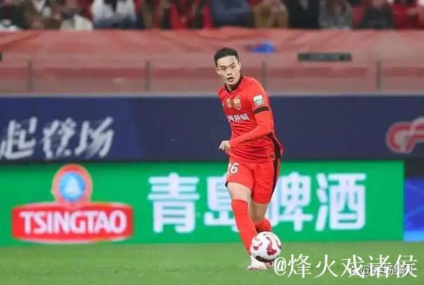 中超-刘若钒双响 上海海港主场击败云南玉昆 中超-刘若钒双响 上海海港主场击败云南玉昆