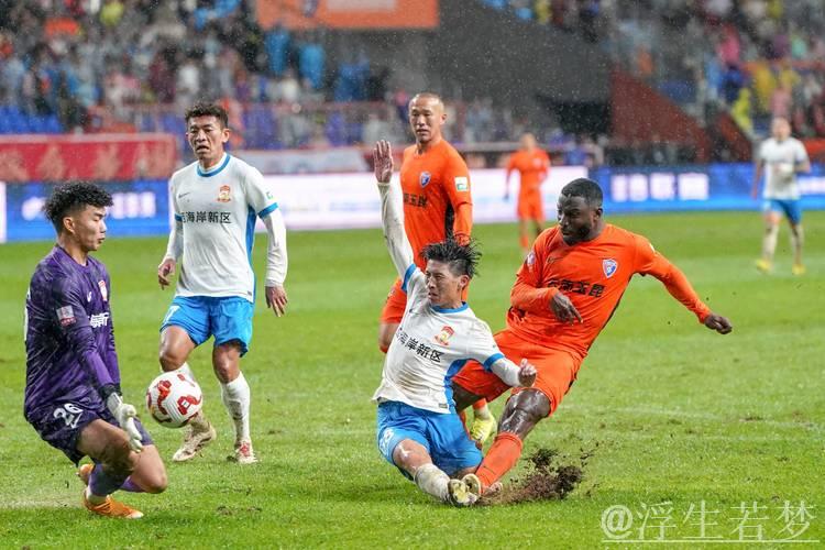 青岛西海岸0-0战平云南玉昆,中超联赛四轮未尝胜绩 青岛西海岸0-0战平云南玉昆,中超联赛四轮未尝胜绩