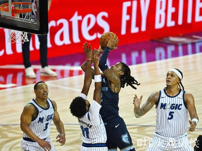 莫兰特回归砍24+13班凯罗16+8+9 灰熊伦敦赛力克魔术